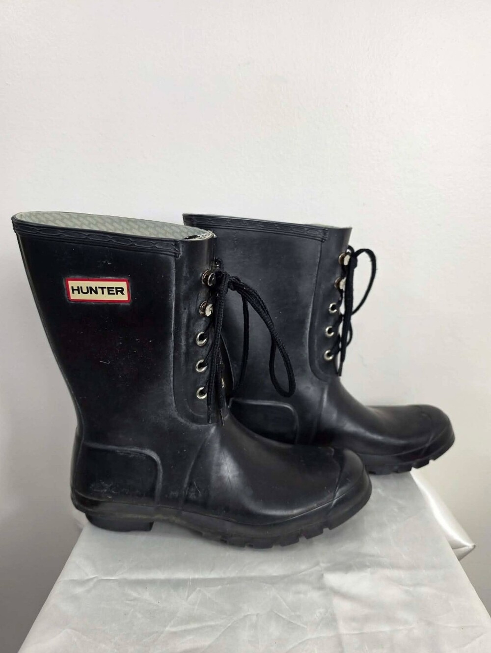 Hunter Black Lace-Up Mid-Calf Rain Unisex Boots 10W 9M
